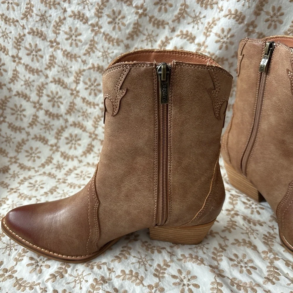 Stylish Tan Ankle Booties